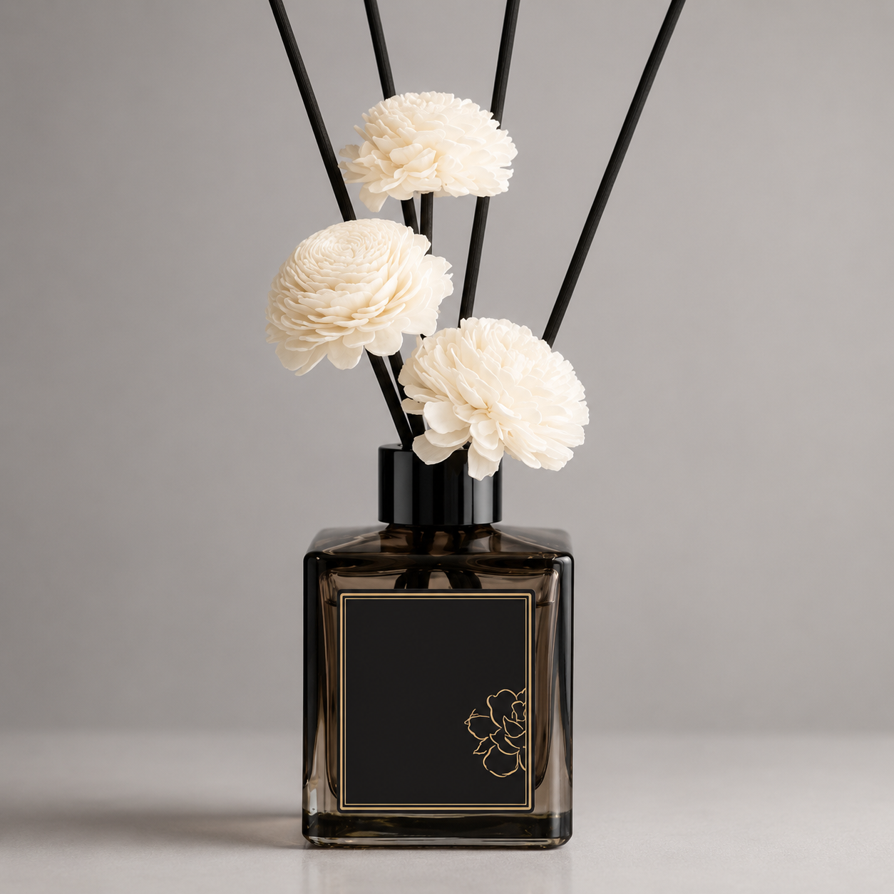 Noir Sola Flower Diffuser side view