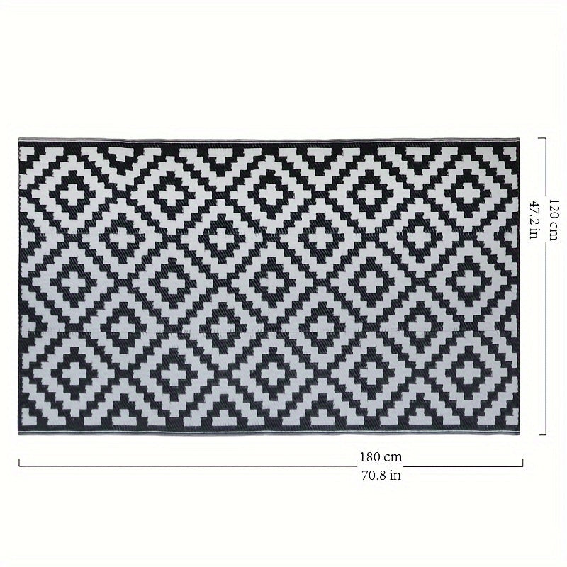 Reversible Outdoor Area Rug | Black & White Geometric Patio Mat