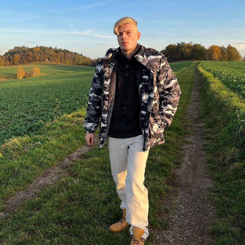 Men's Insulated Water-Repellent Winter Ski Jacket with Fleece Lining - Breathable & Stylish Outerwear for Cold Weather Adventures