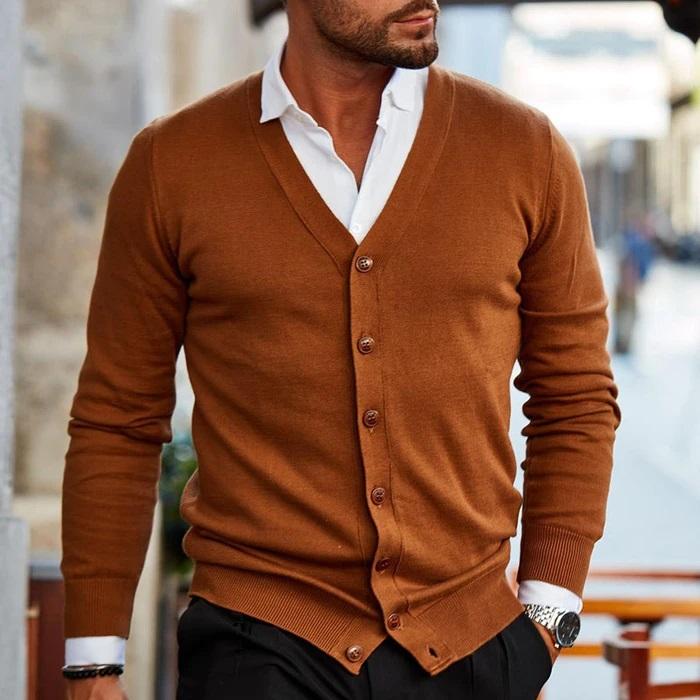 Men's Slim-Fit V-Neck Cardigan - Stylish Button Front Knitwear with Pockets