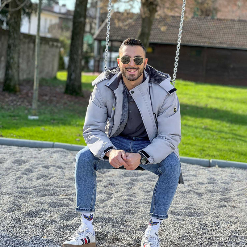 Men's Insulated Water-Repellent Winter Ski Jacket with Fleece Lining - Breathable & Stylish Outerwear for Cold Weather Adventures