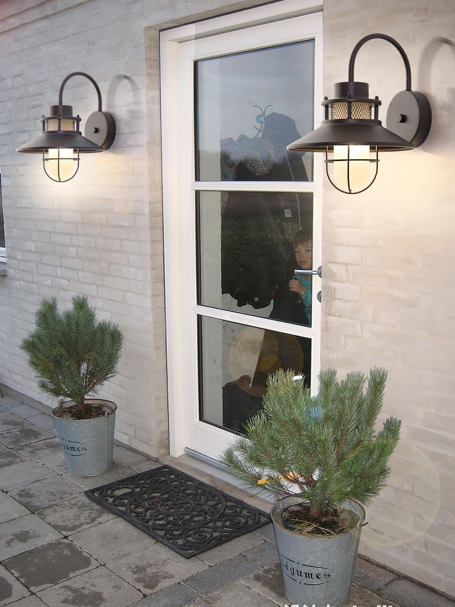 Felix Outdoor Wall Lamp | Industrial Waterproof Light Fixture