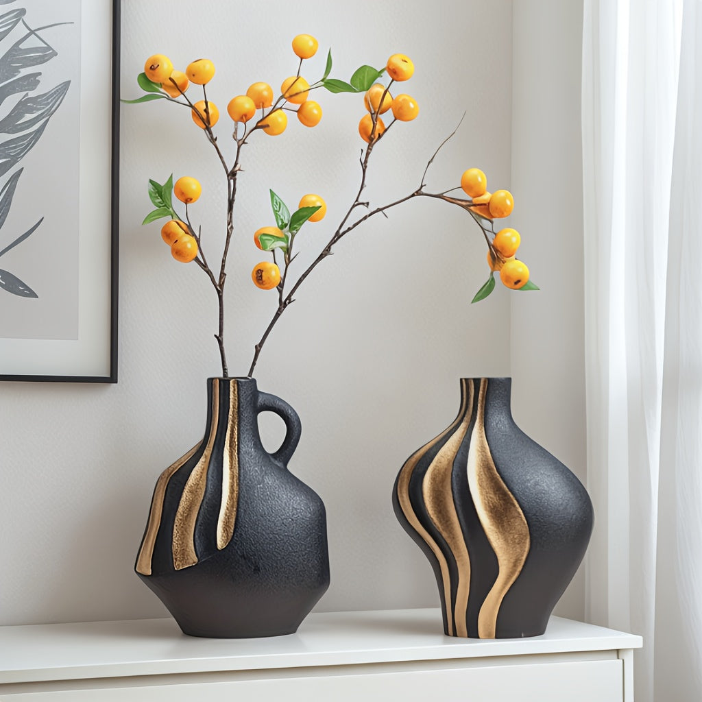 Modern Ceramic Vase | Black & White with Gold Accents – Luxury Tabletop & Mantelpiece Decoration