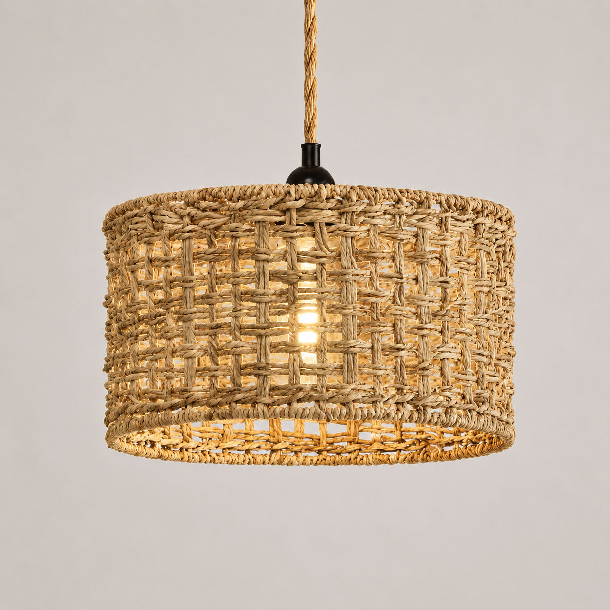Woven Rattan Pendant Lamp