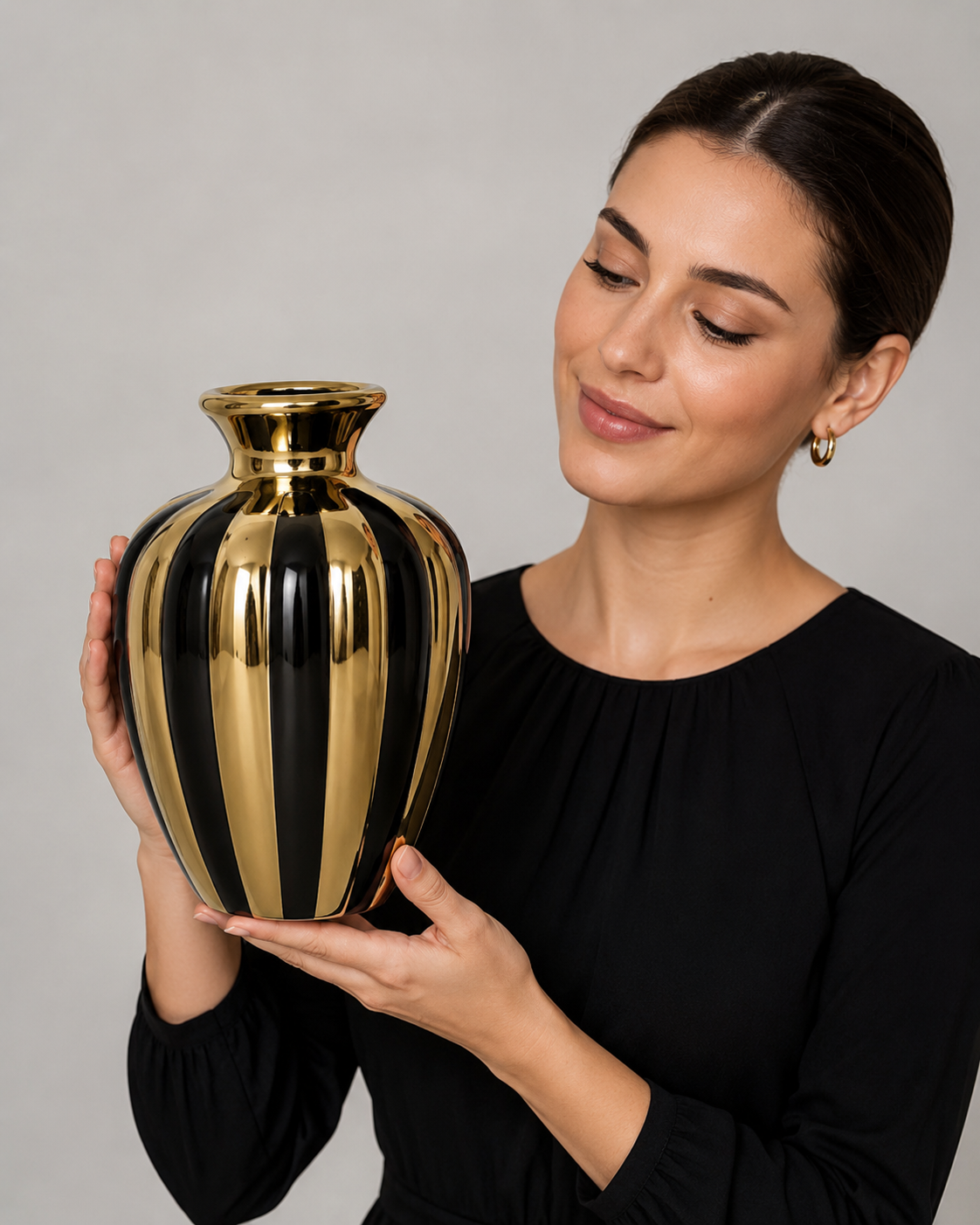 Gold Black Striped Decorative Vase - Detail
